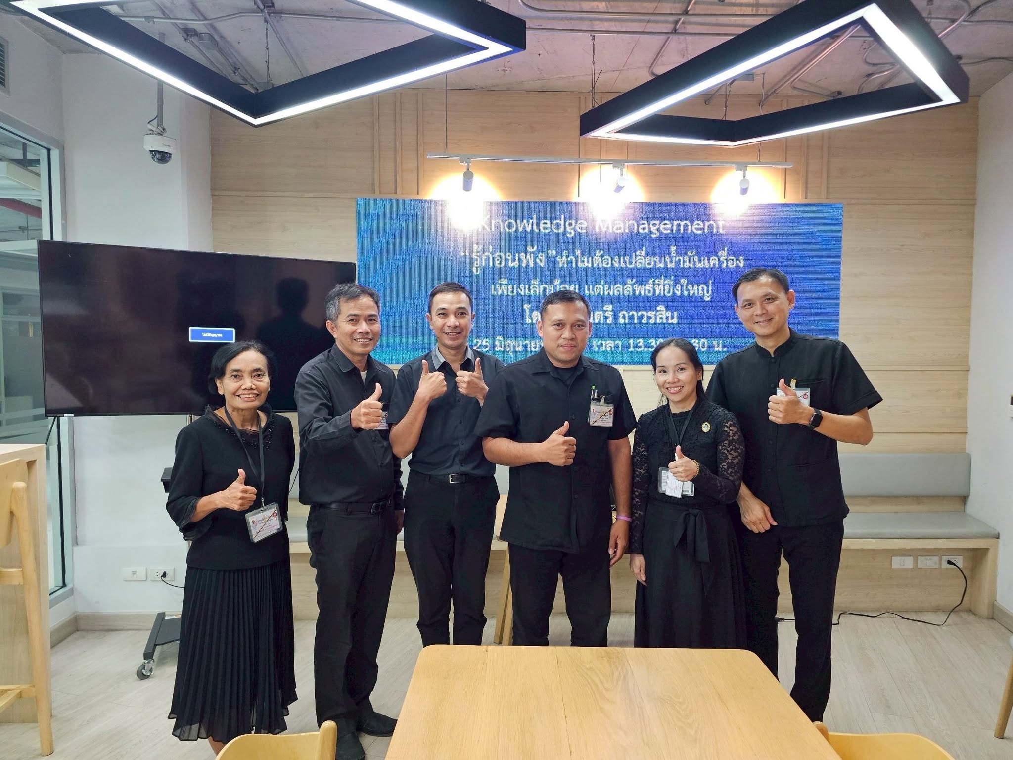 รู้ก่อนพัง ทำไมต้องเปลี่ยนน้ำมันเครื่องเพียงเล็กน้อย แต่ผลลัพธ์ที่ยิ่งใหญ่
